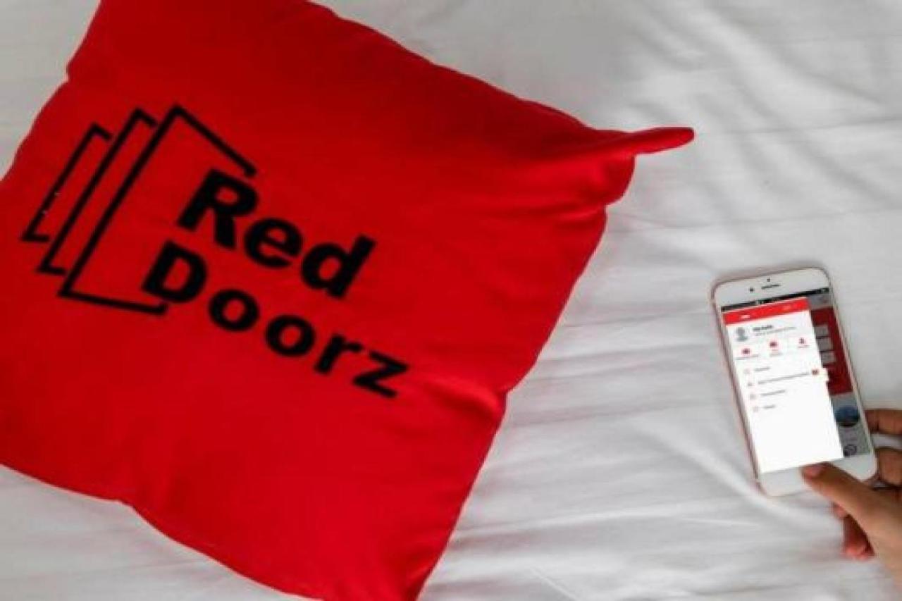 Reddoorz @ Graha Cemerlang Maros Kallikalli Exterior photo